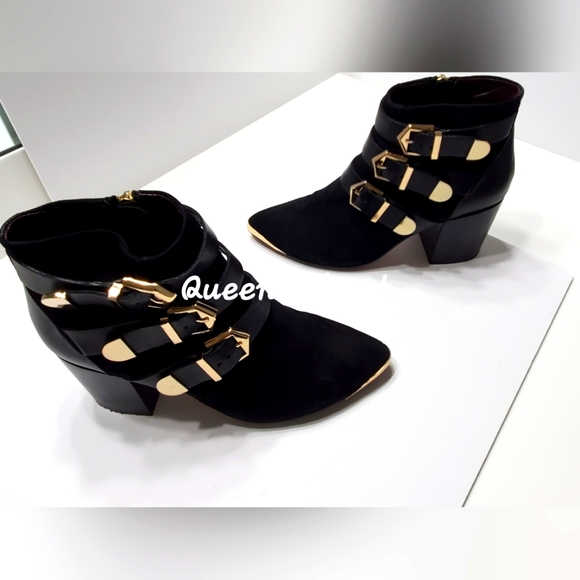 Report Signature | Fairfield Black Suede Ankle Booties - Picture 4 of 8